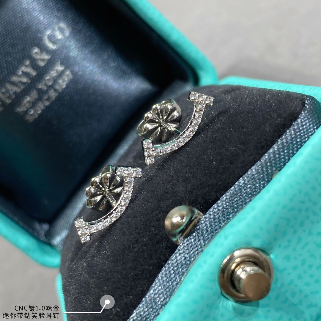 18K Tiffany Smile Diamonds Earrings