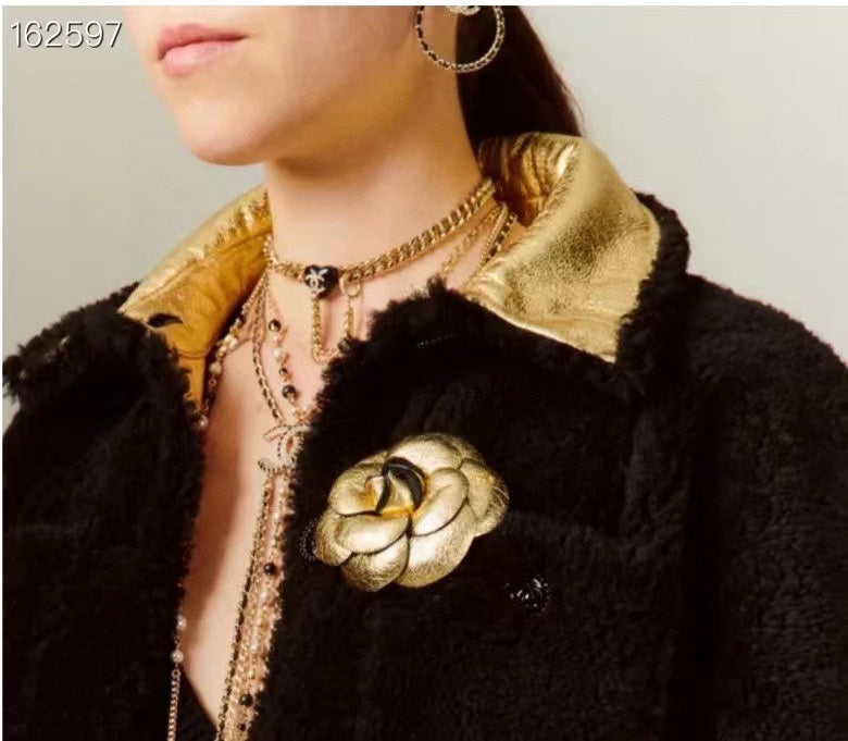 18K  Chanel Black Choker Necklace