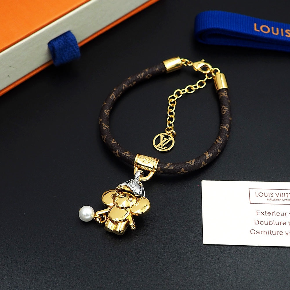 18K Louis Vuitton Vivienne Pearls Bracelet