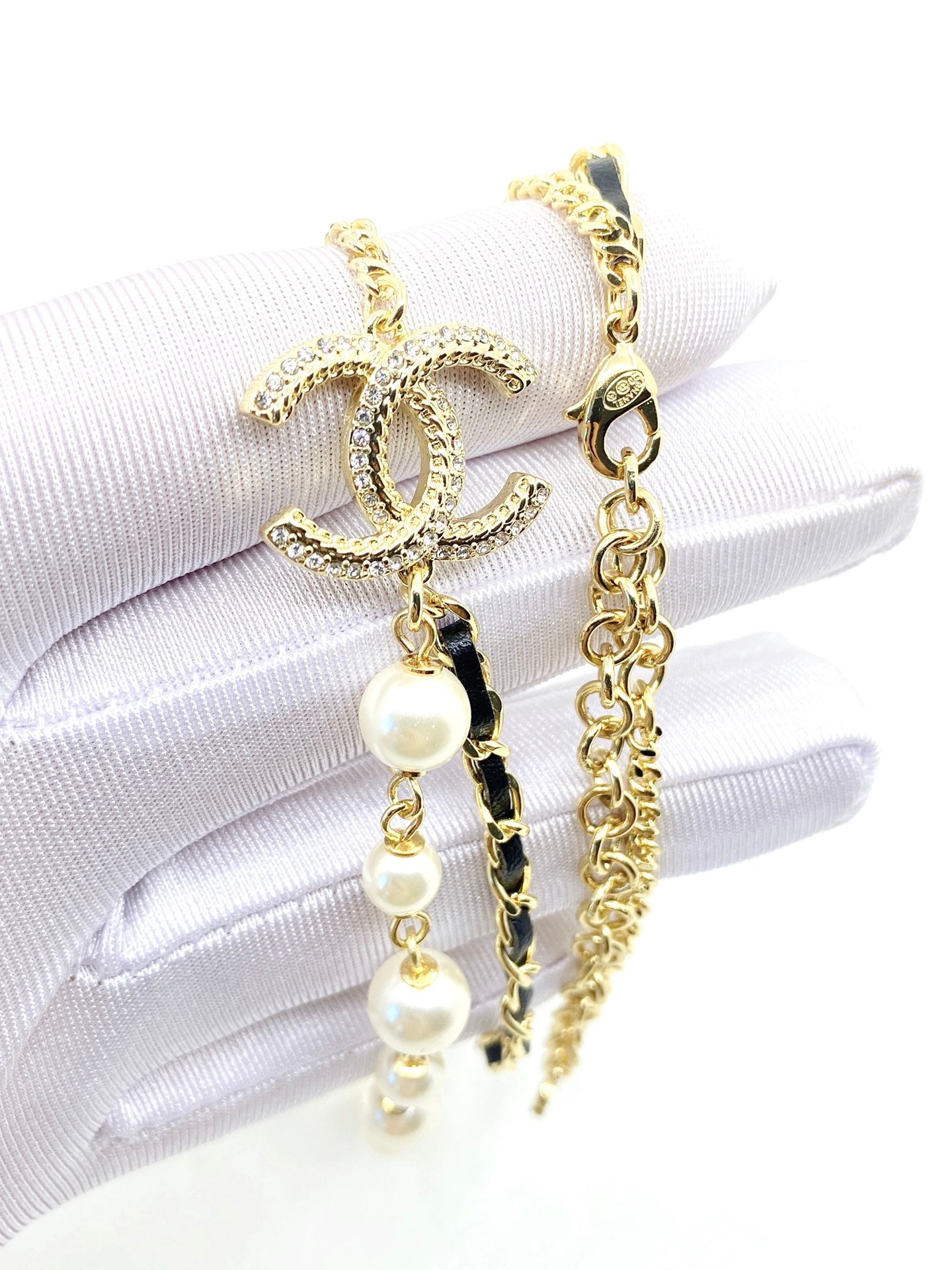 18K  Chanel Pearls Strass Choker Necklace