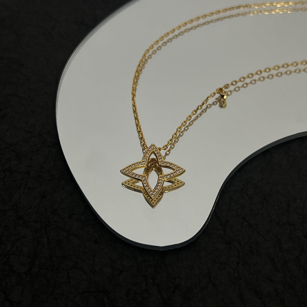 18K Louis Vuitton Blossom Pendant Necklace