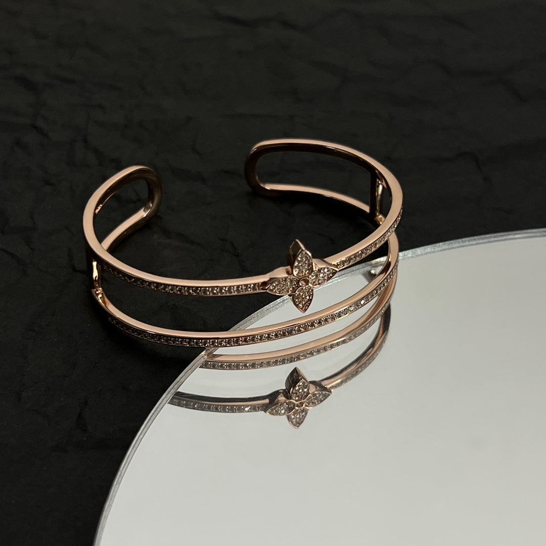 18K Louis Vuitton Idylle Blossom Two-Row Bracelet