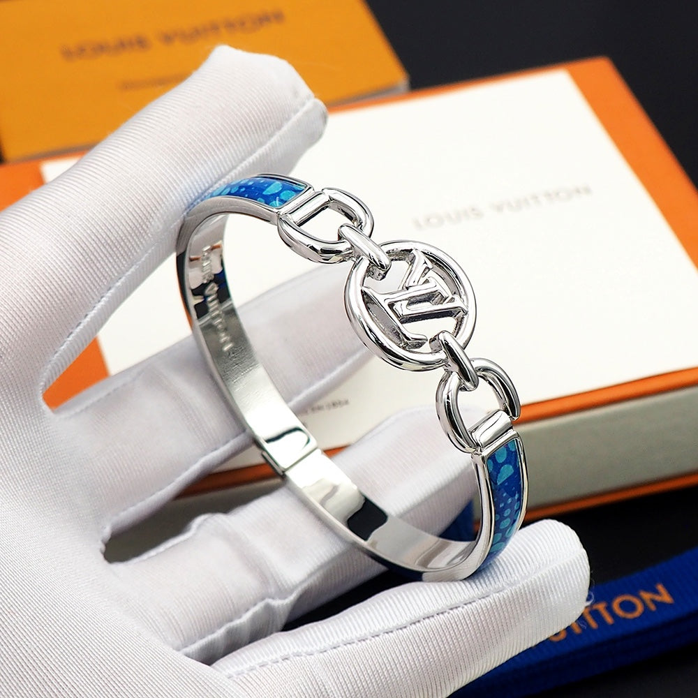 18K Louis Vuitton x YK Hang It Bracelet