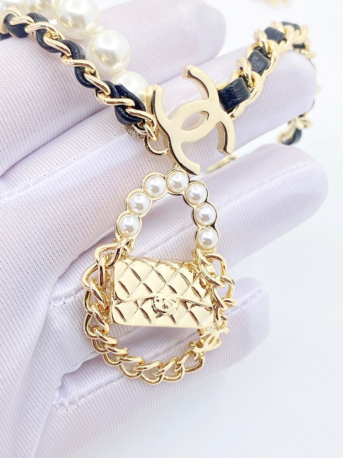 18K  Chanel Pearl Bag Pendant Necklace