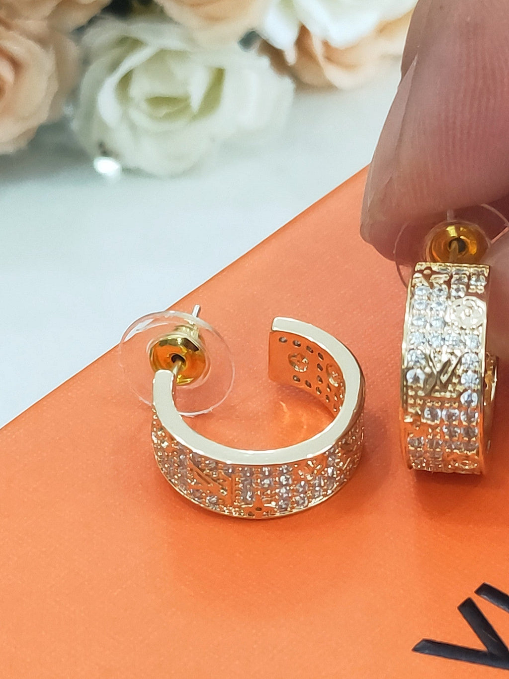 18K Louis Vuitton Circle Earrings