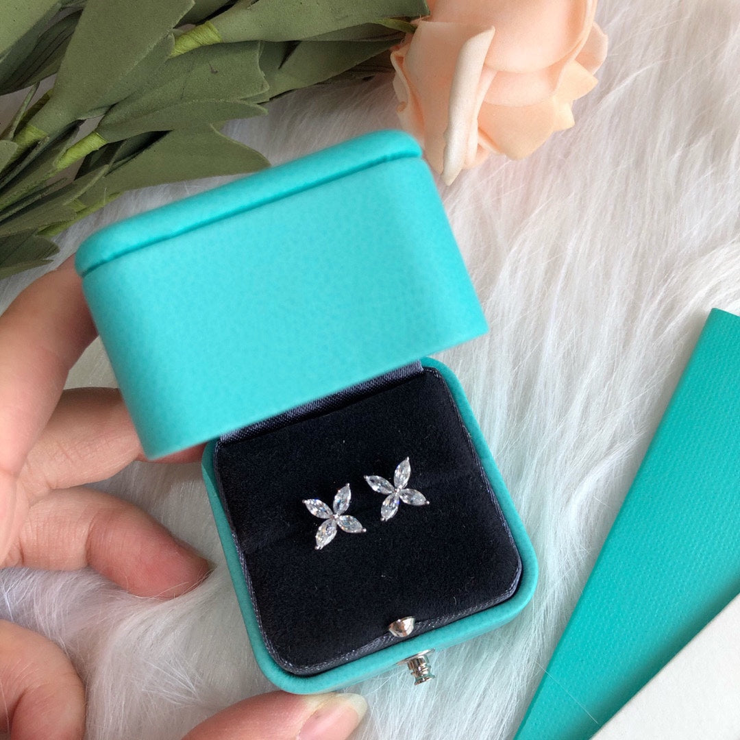 18K Tiffany Victoria Earrings