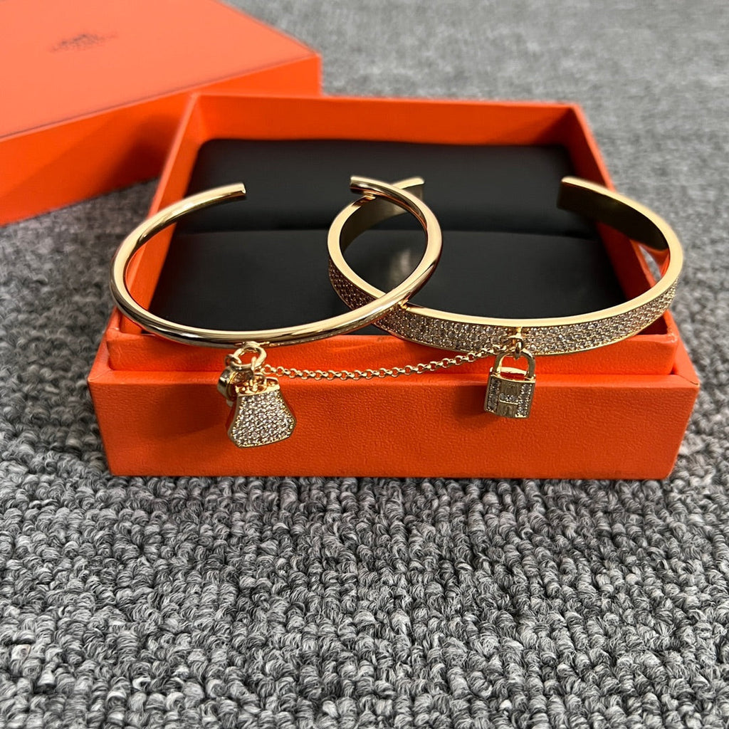 18K Kelly Clochette Diamonds Hermes Bracelet