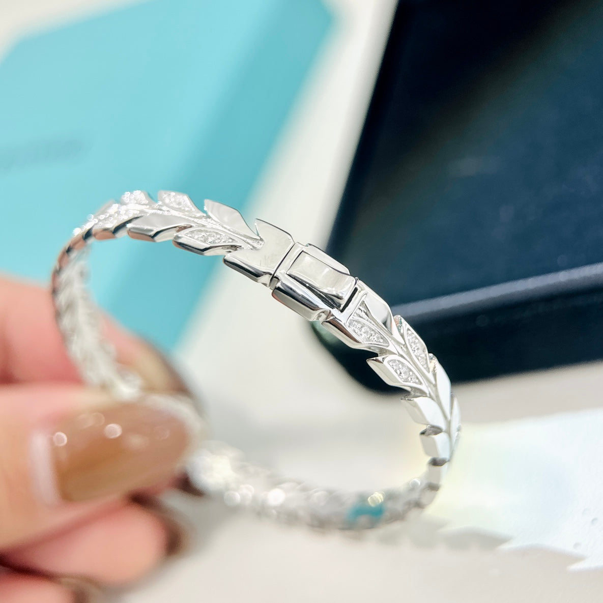 18K Tiffany Victoria Vine Diamonds Bracelet