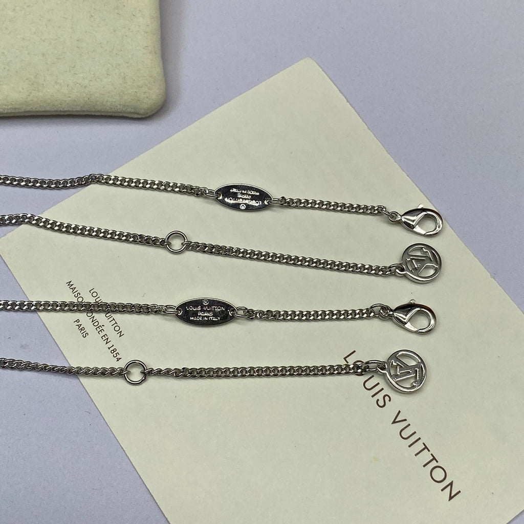 18K Louis Vuitton Instinct Necklace