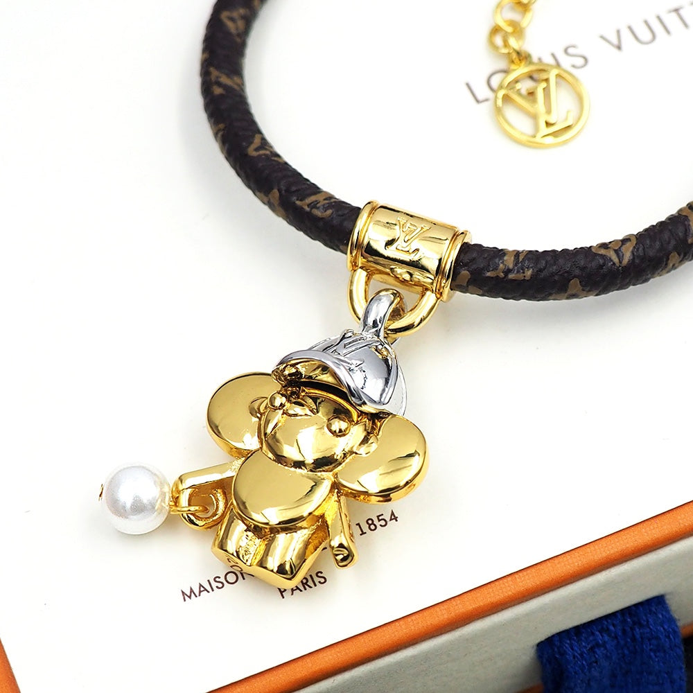 18K Louis Vuitton Vivienne Pearls Bracelet