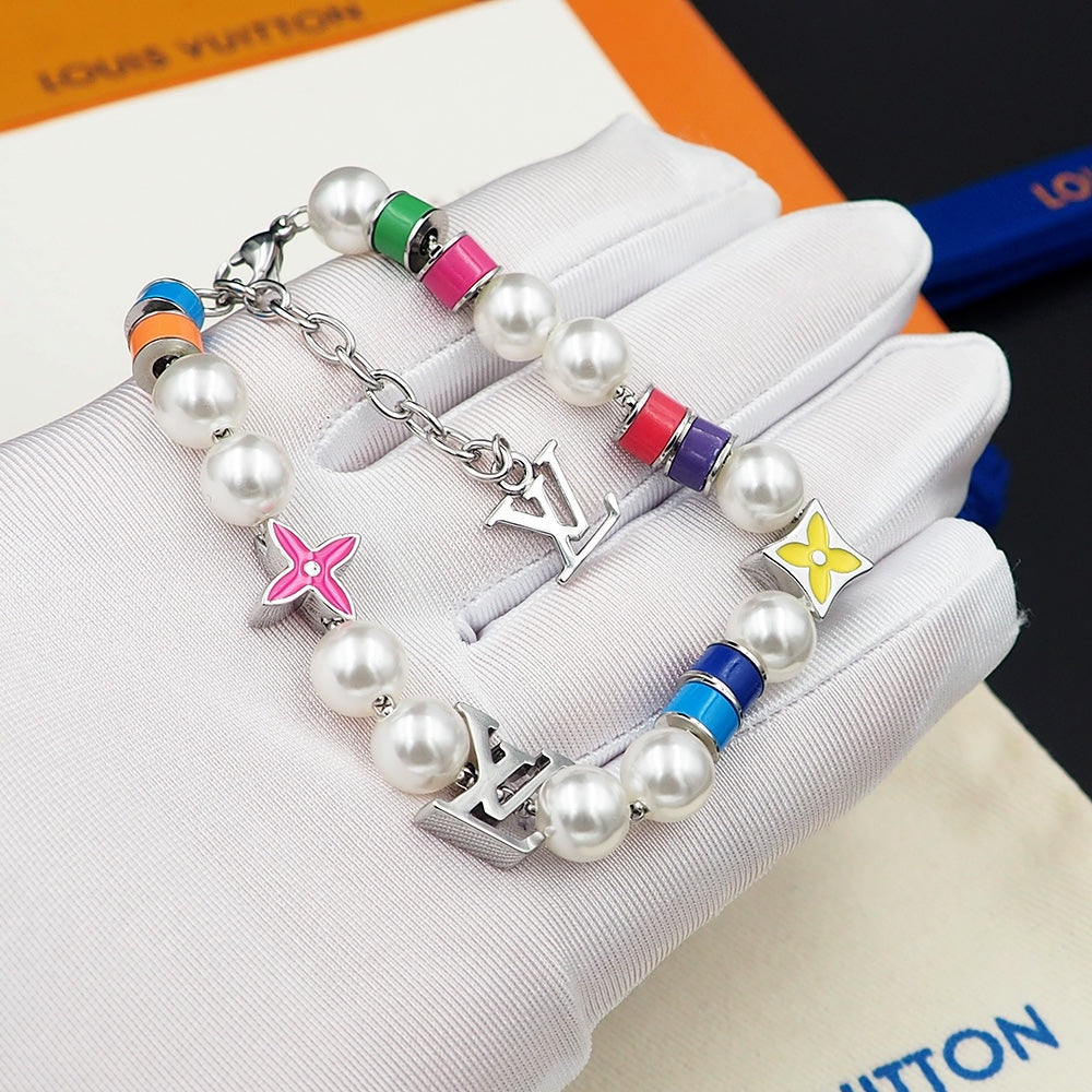18K Louis Vuitton MNG Pearls Party Bracelet