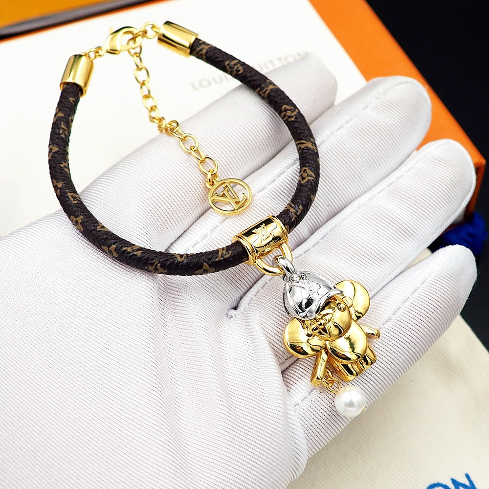 18K Louis Vuitton Vivienne Pearls Bracelet