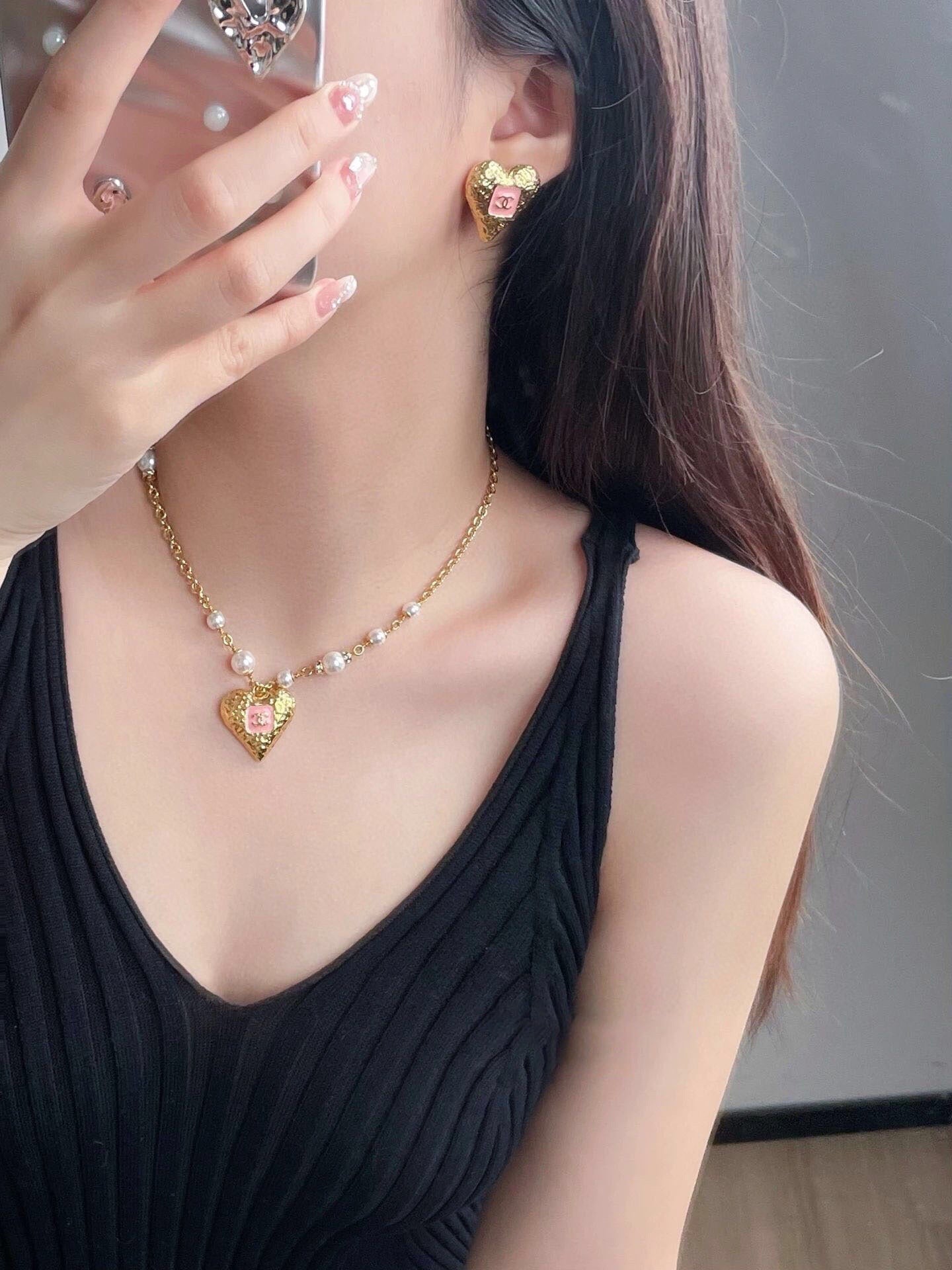 18K  Chanel Pearls Chain Necklace