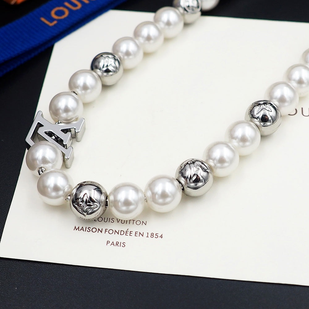 18K Louis Vuitton Monogram Pearls Necklace
