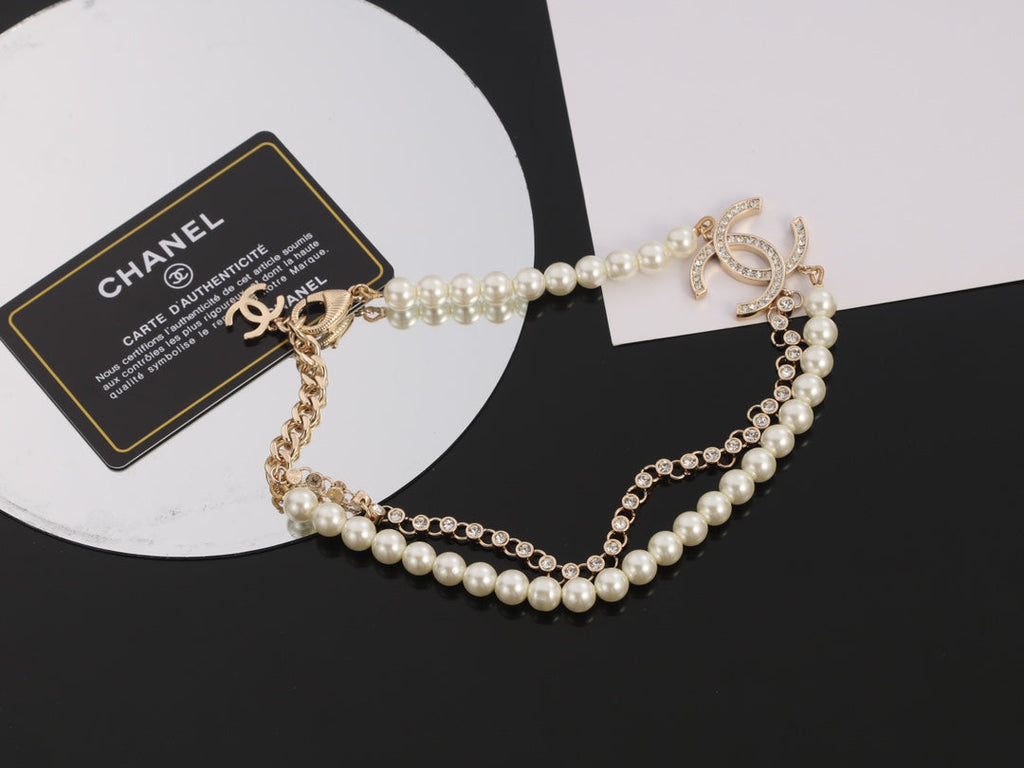 18K  Chanel Pearls Necklace