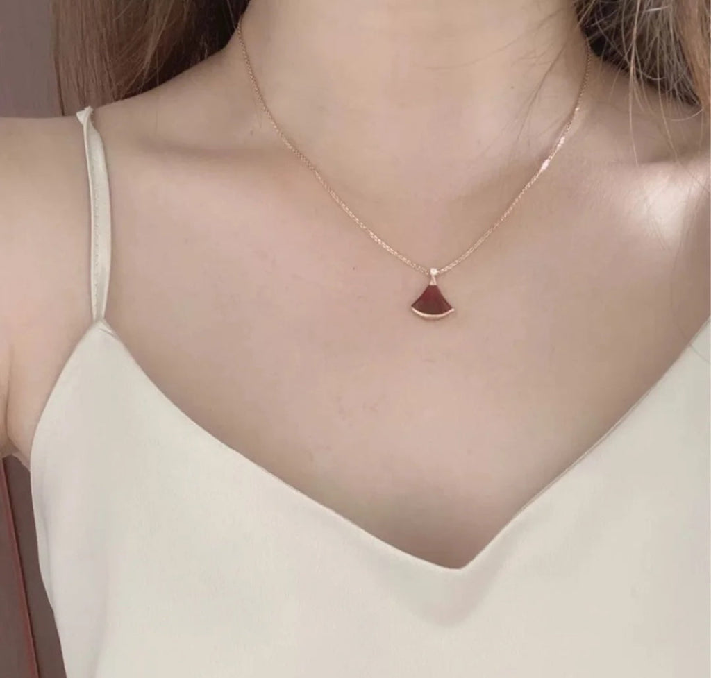 18K BVLGARI BVLGARI Dream Carnelian Necklace