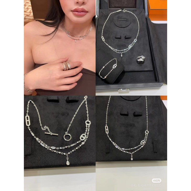 18K Hermes Chaine D'ancre Chaos Diamond Earrings