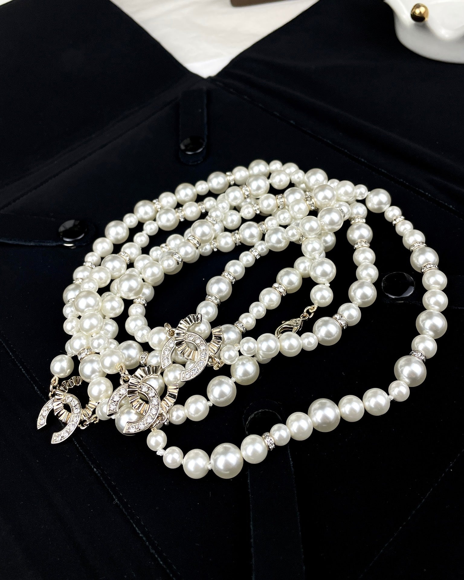 18K  Chanel Pearls Long Necklace