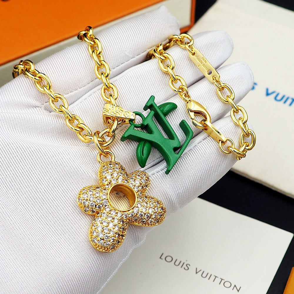 18K Louis Vuitton Blooming Pendant Necklace