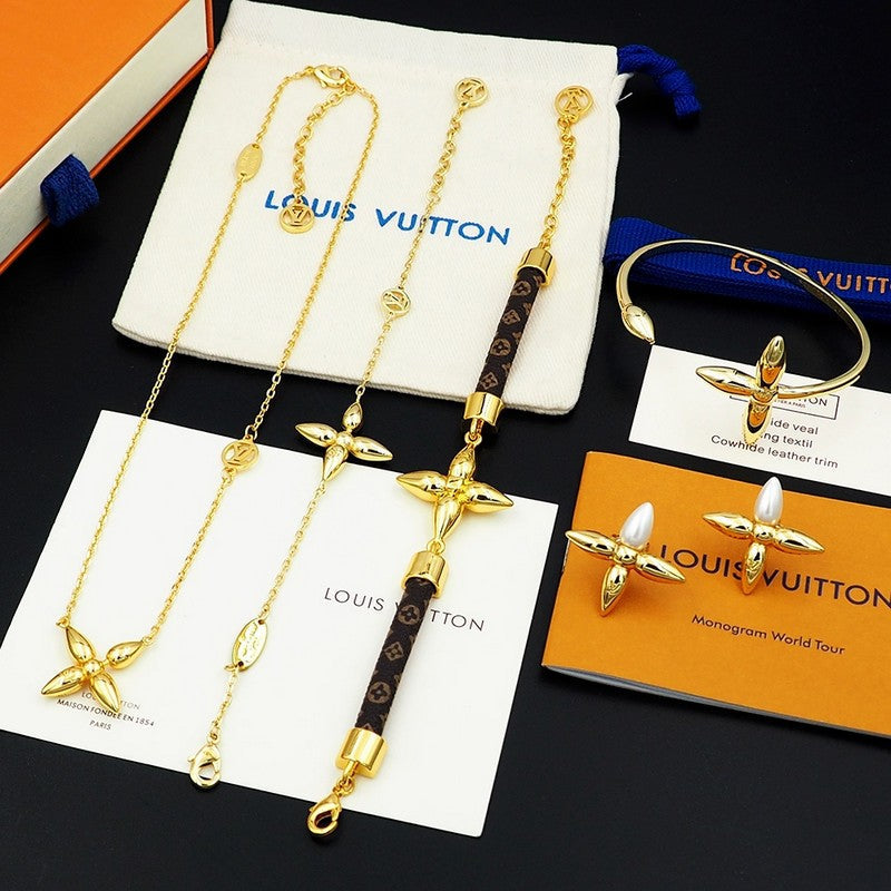 18K Louis Vuitton Louisette Bracelet