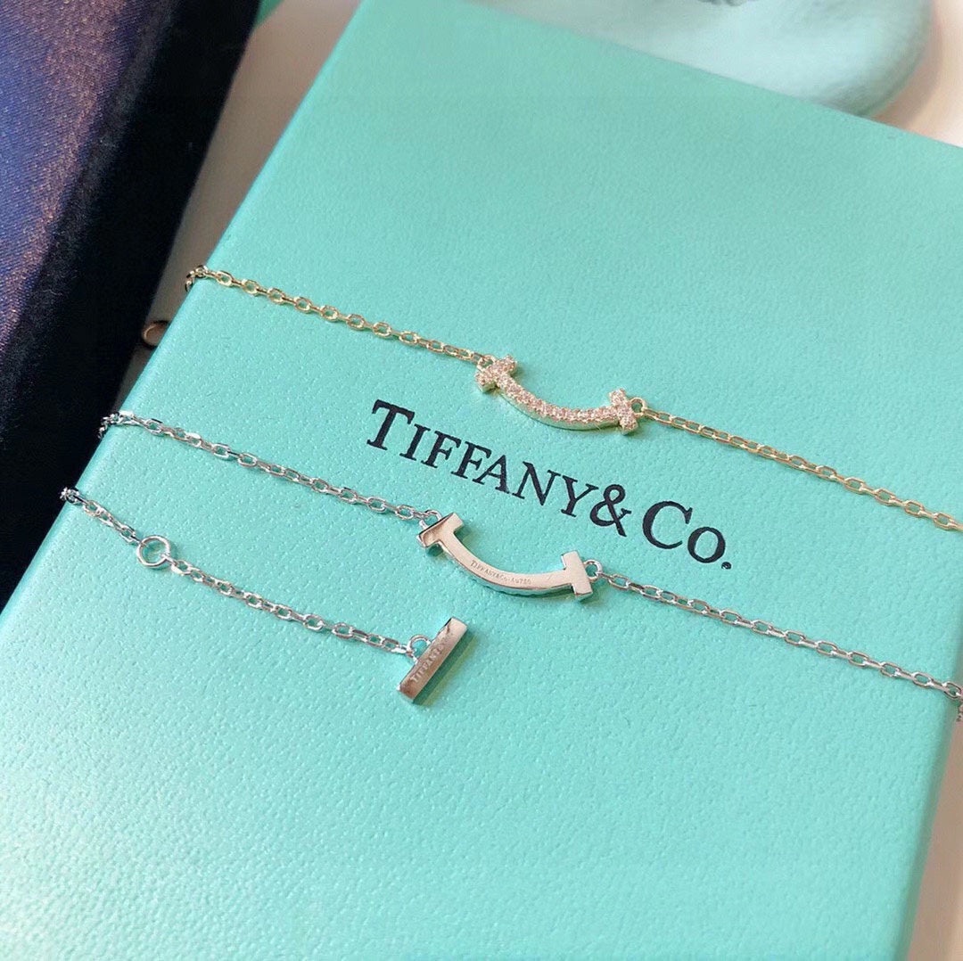 18K Tiffany Smile Diamond Bracelet