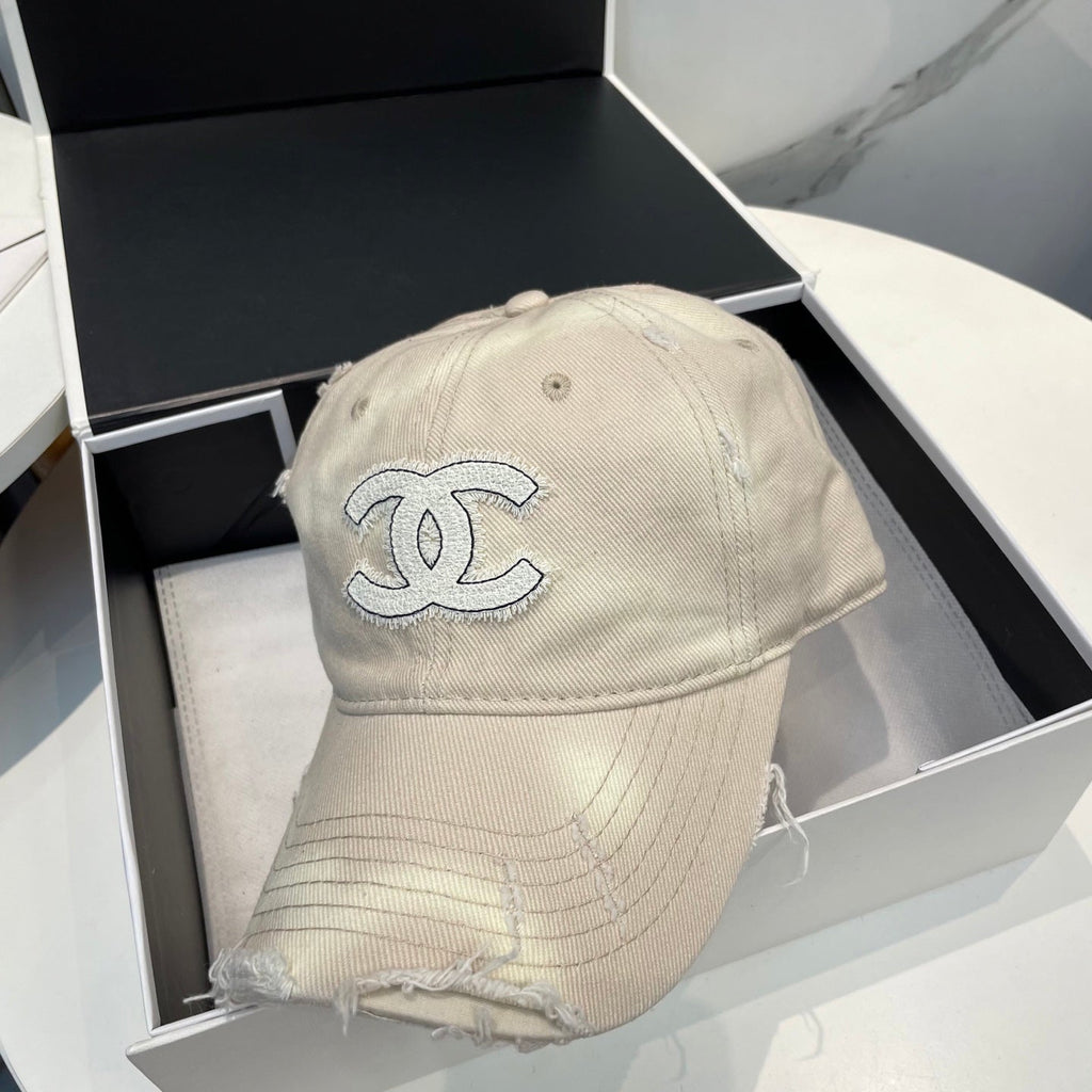 CHANEL BASEBALL HAT IN SMOOTH BEIGE JEAN 672994