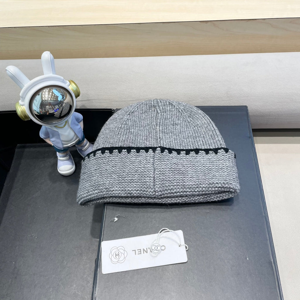 CHANEL BEANIE HAT IN COAL GRAY WOOL 419780