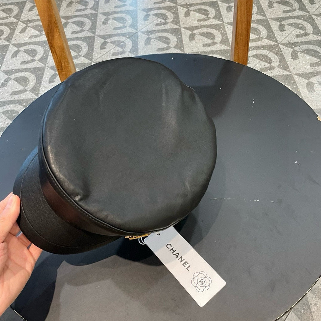 CHANEL NEWSBOY CAP IN BLACK CALFSKIN 421107