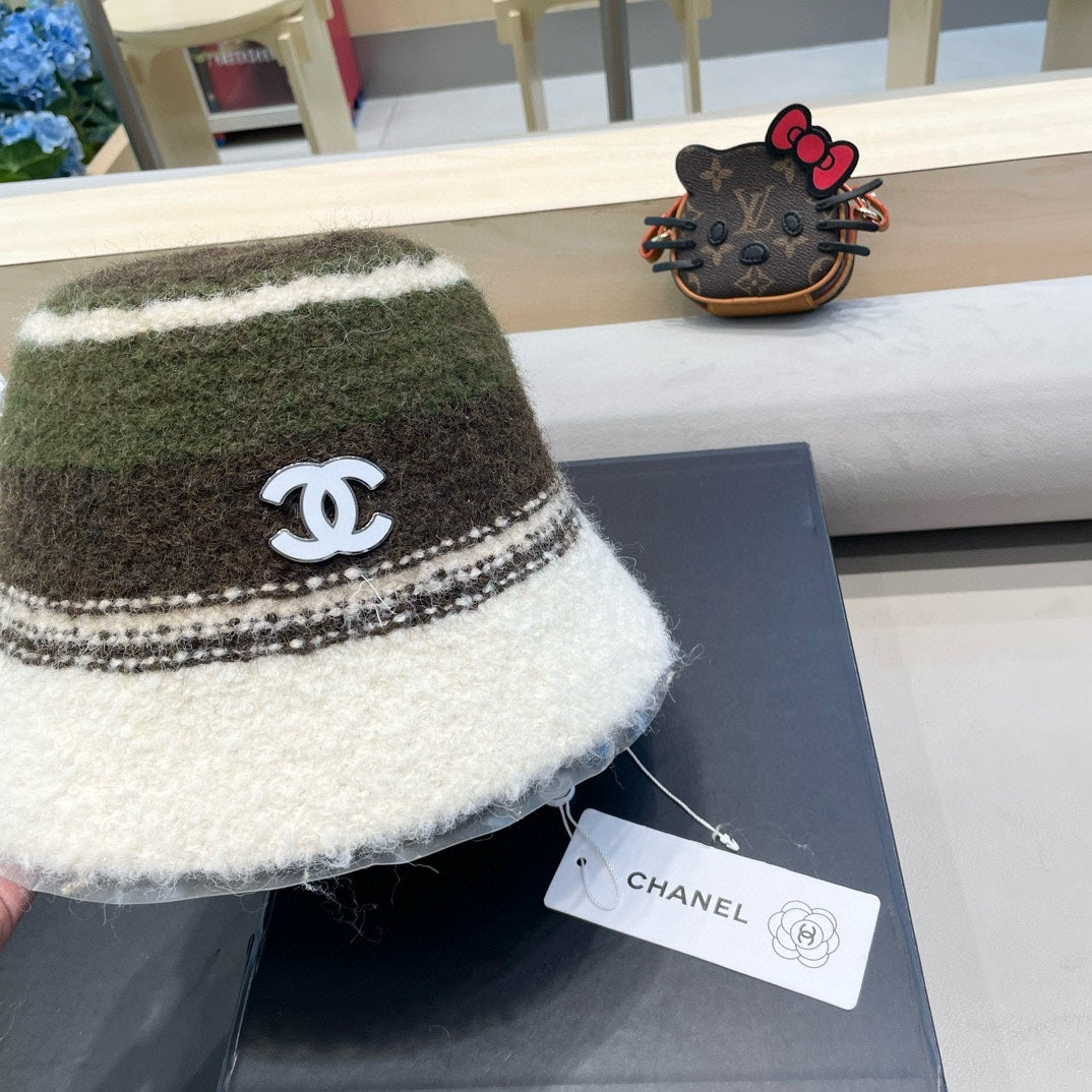 CHANEL BUCKET HAT IN COLORFUL FLEECE 421131