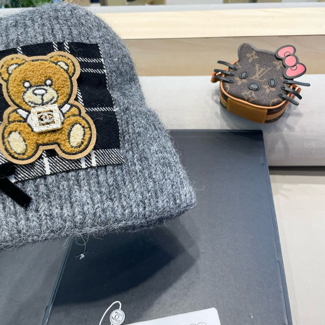 CHANEL BEANIE HAT IN SHARK GRAY WOOL WITH BOW 421252