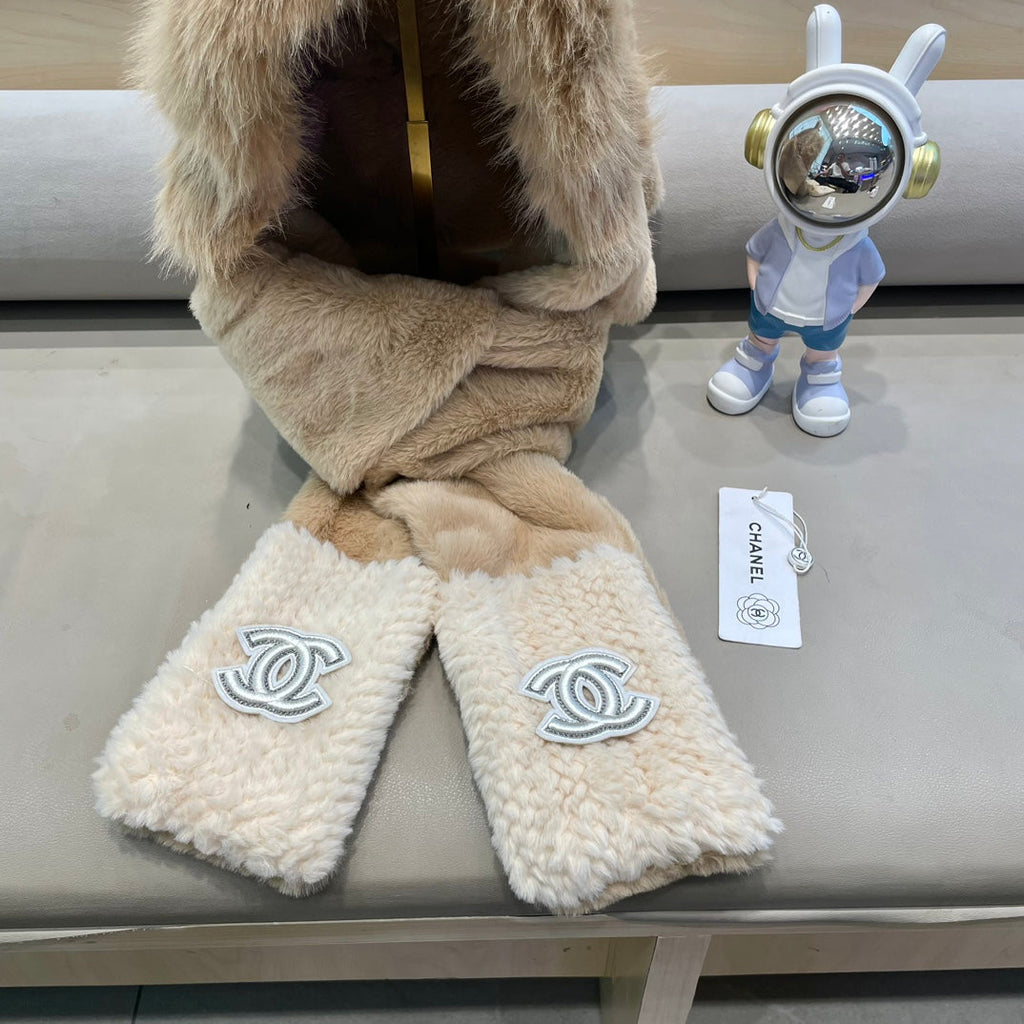 CHANEL BALACLAVA HAT IN CAMEL BEIGE MIX WHITE FLEECE 422215