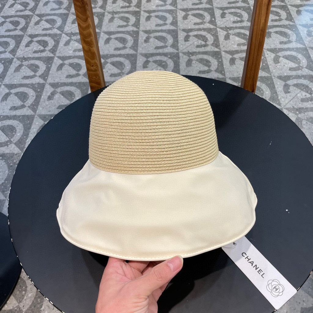 CHANEL BOW BUCKET HAT IN WHITE MIX CAMEL BEIGE RAFFIA 426171