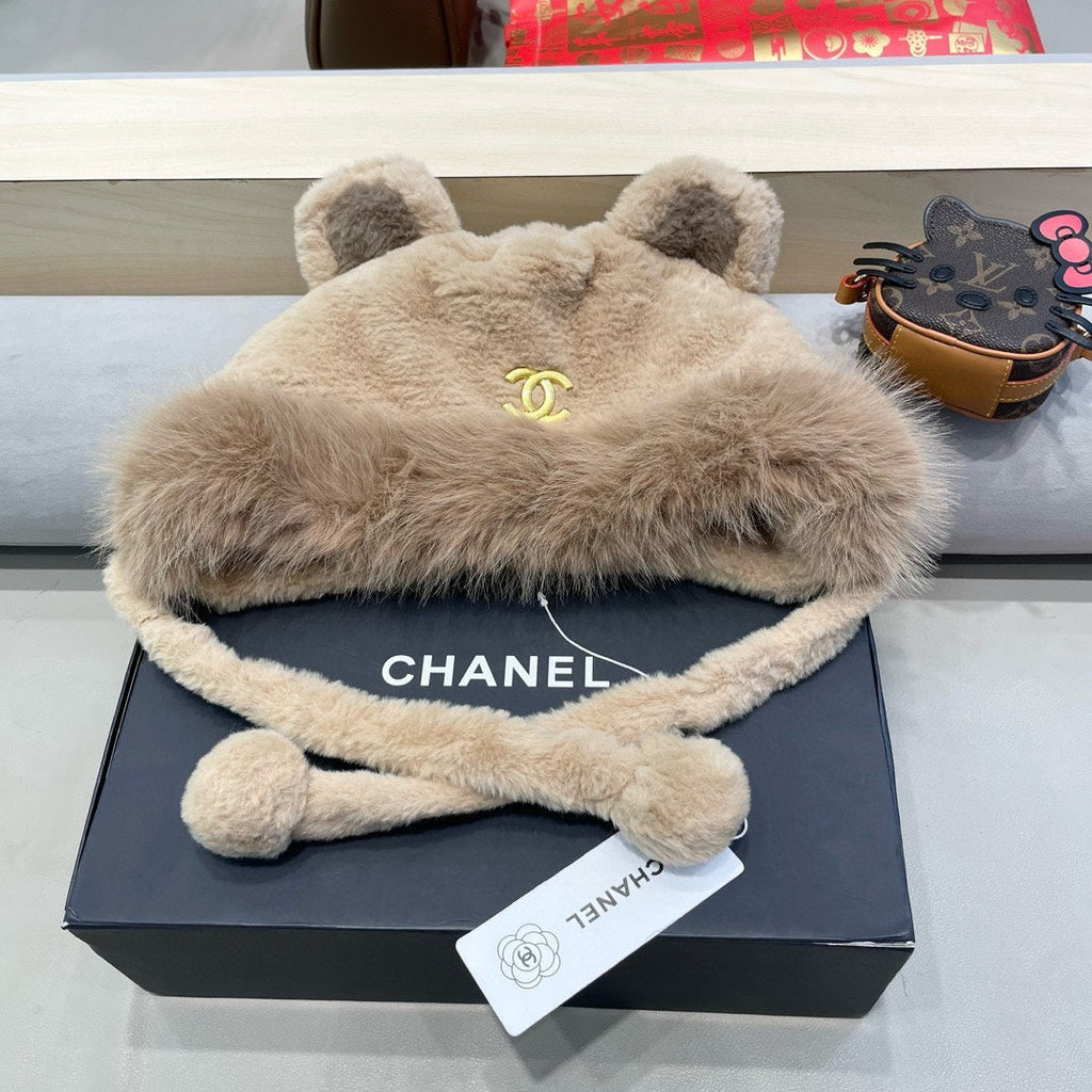 CHANEL BEANIE HAT IN CAMEL BROWN LAMB FUR 426238