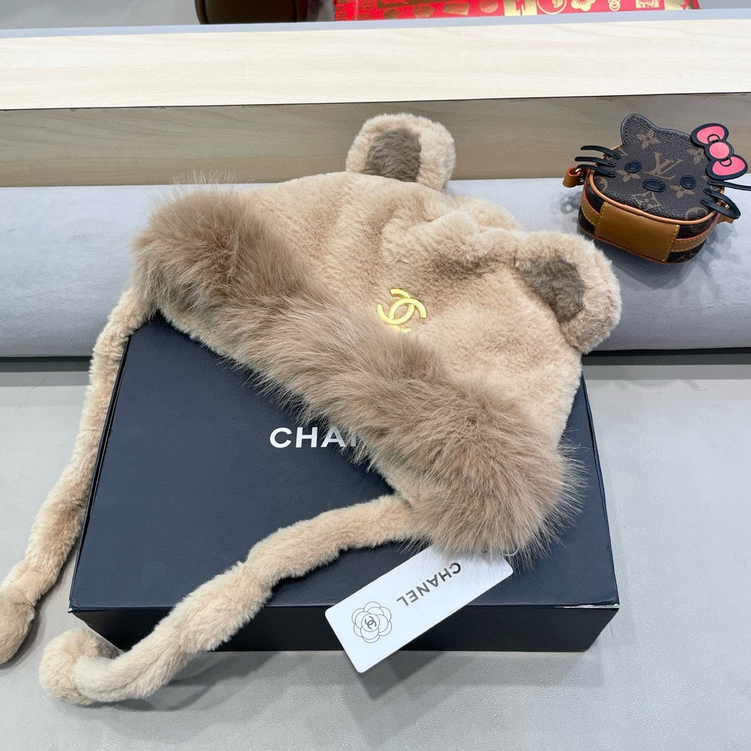 CHANEL BEANIE HAT IN CAMEL BROWN LAMB FUR 426238