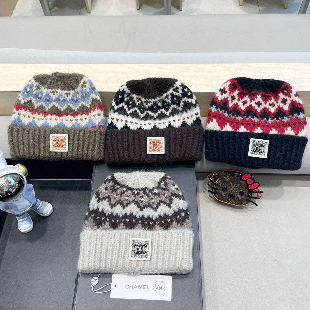 CHANEL KNIT BEANIE HAT CHOCOLATE BROWN 428240