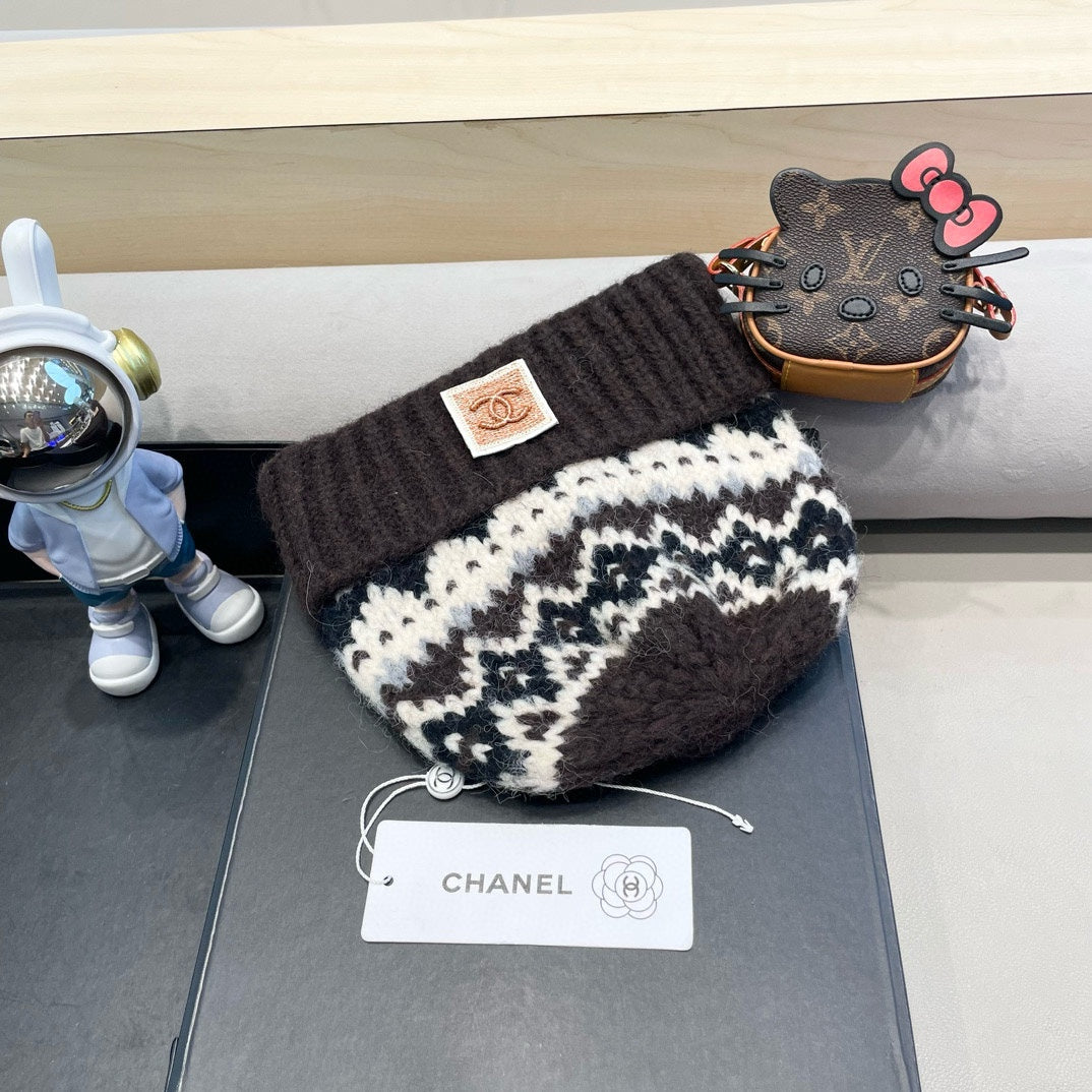 CHANEL KNIT BEANIE HAT CHOCOLATE BROWN 428240