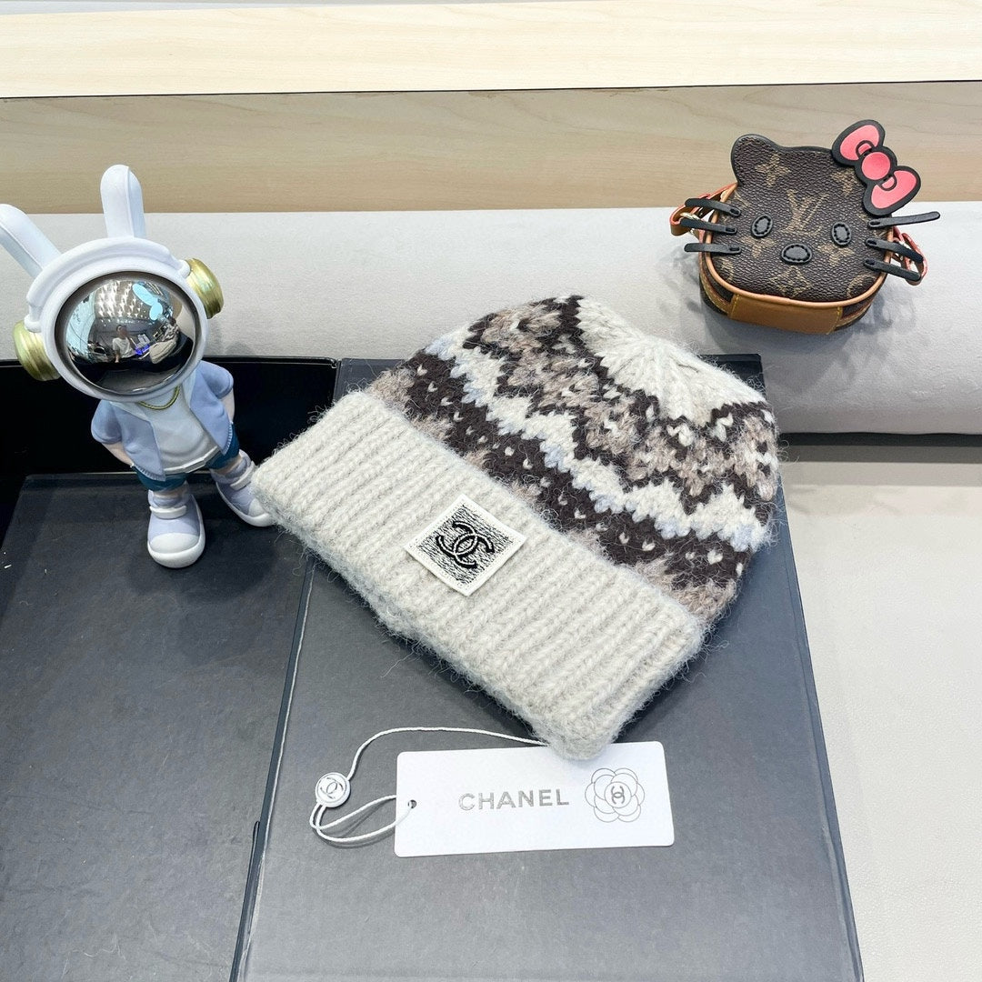 CHANEL KNIT BEANIE HAT WHITE MIX BROWN 428242
