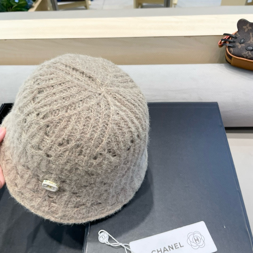 CHANEL BUCKET HAT KHAKI BROWN KNITTED FABRIC WITH RABBIT FUR 428091