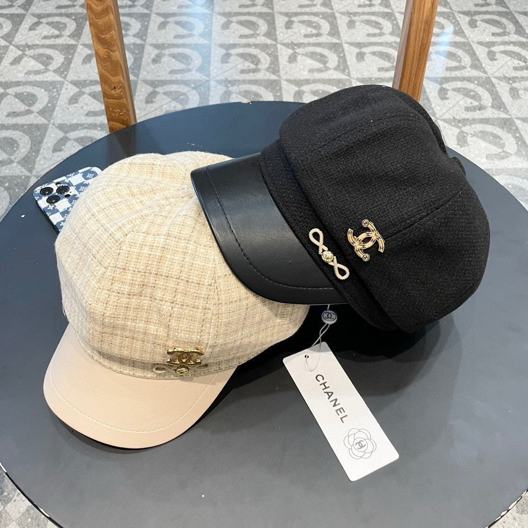 CHANEL NEWSBOY CAP WHITE 430005