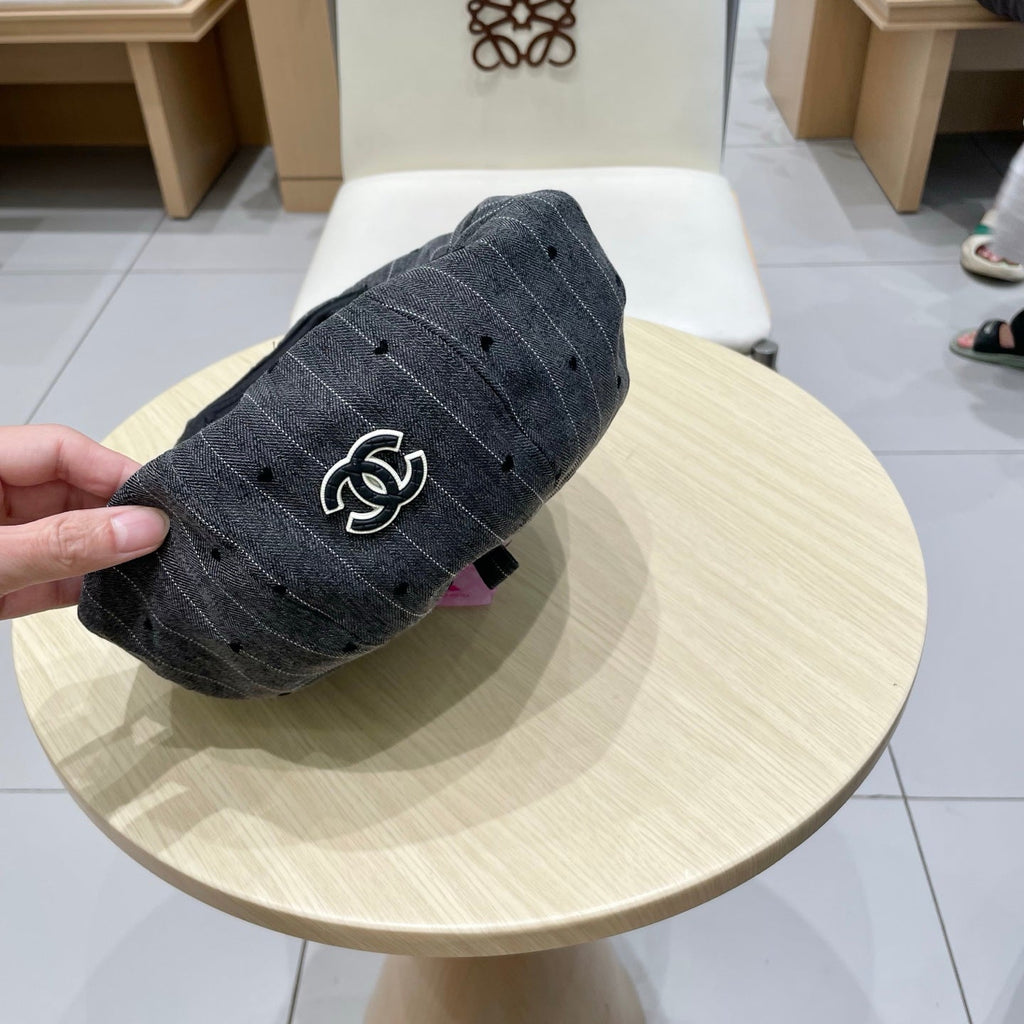CHANEL BERET HAT POLKA DOT DARK GRAY 672672