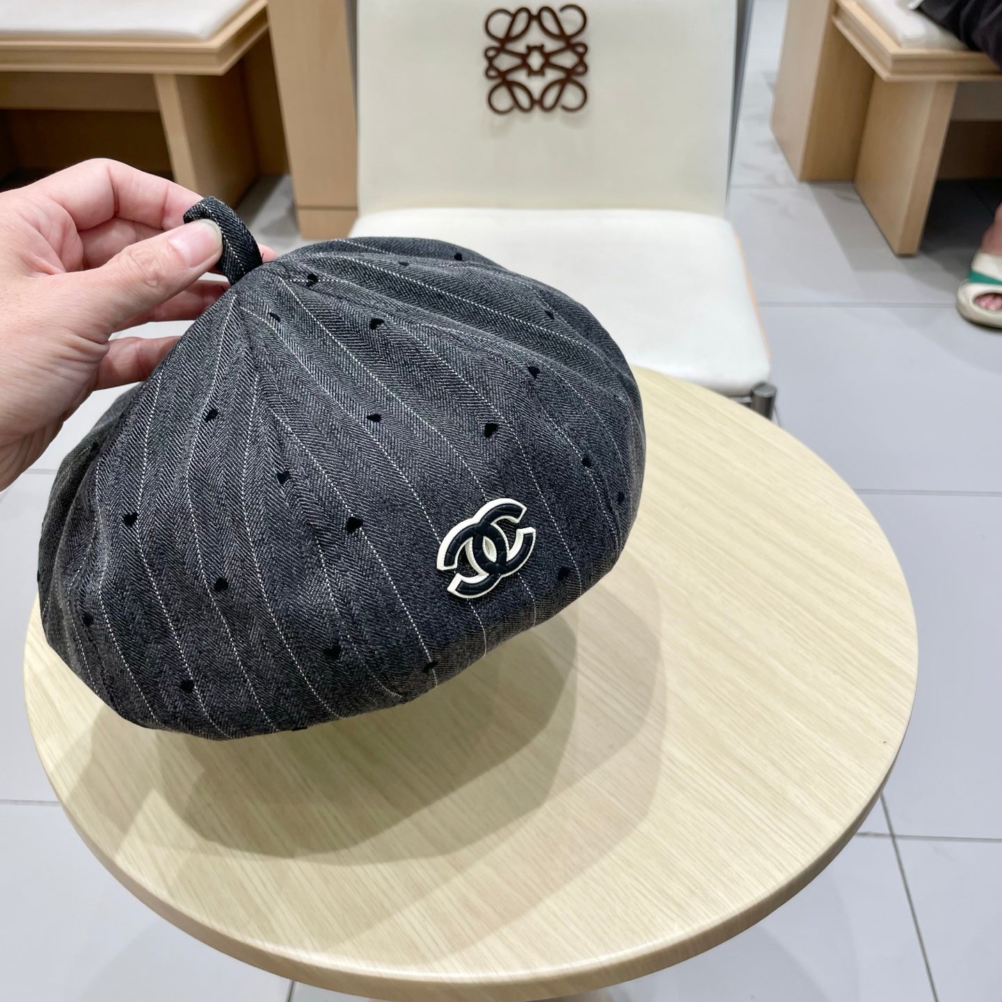 CHANEL BERET HAT POLKA DOT DARK GRAY 672672