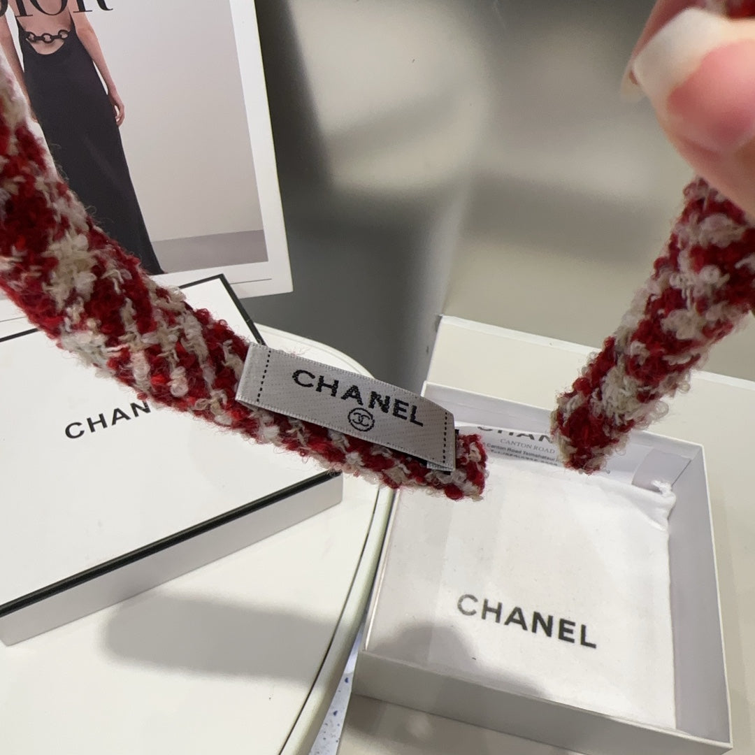 CHANEL CHERRY RED MIX WHITE WOOL HAIRBAND 412546