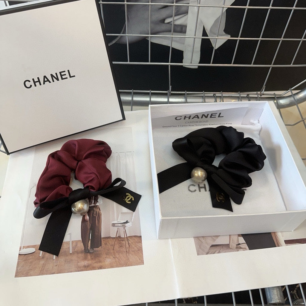 CHANEL SANGRIA RED WRINKLED SILK AND FABRIC 423631
