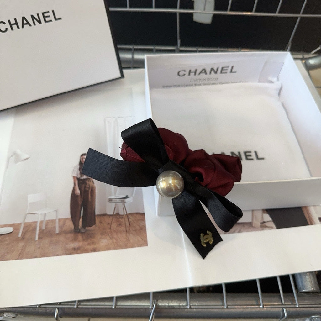 CHANEL SANGRIA RED WRINKLED SILK AND FABRIC 423631