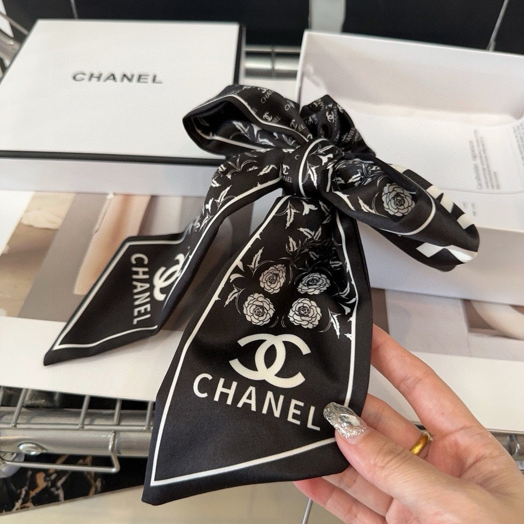 CHANEL BLACK WRINKLED SILK SCRUNCHIE 432869