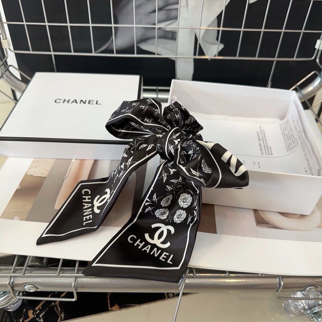 CHANEL BLACK WRINKLED SILK SCRUNCHIE 432869