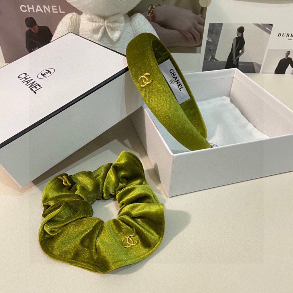 CHANEL OLIVE GREEN VELVET HAIRBAND 124629