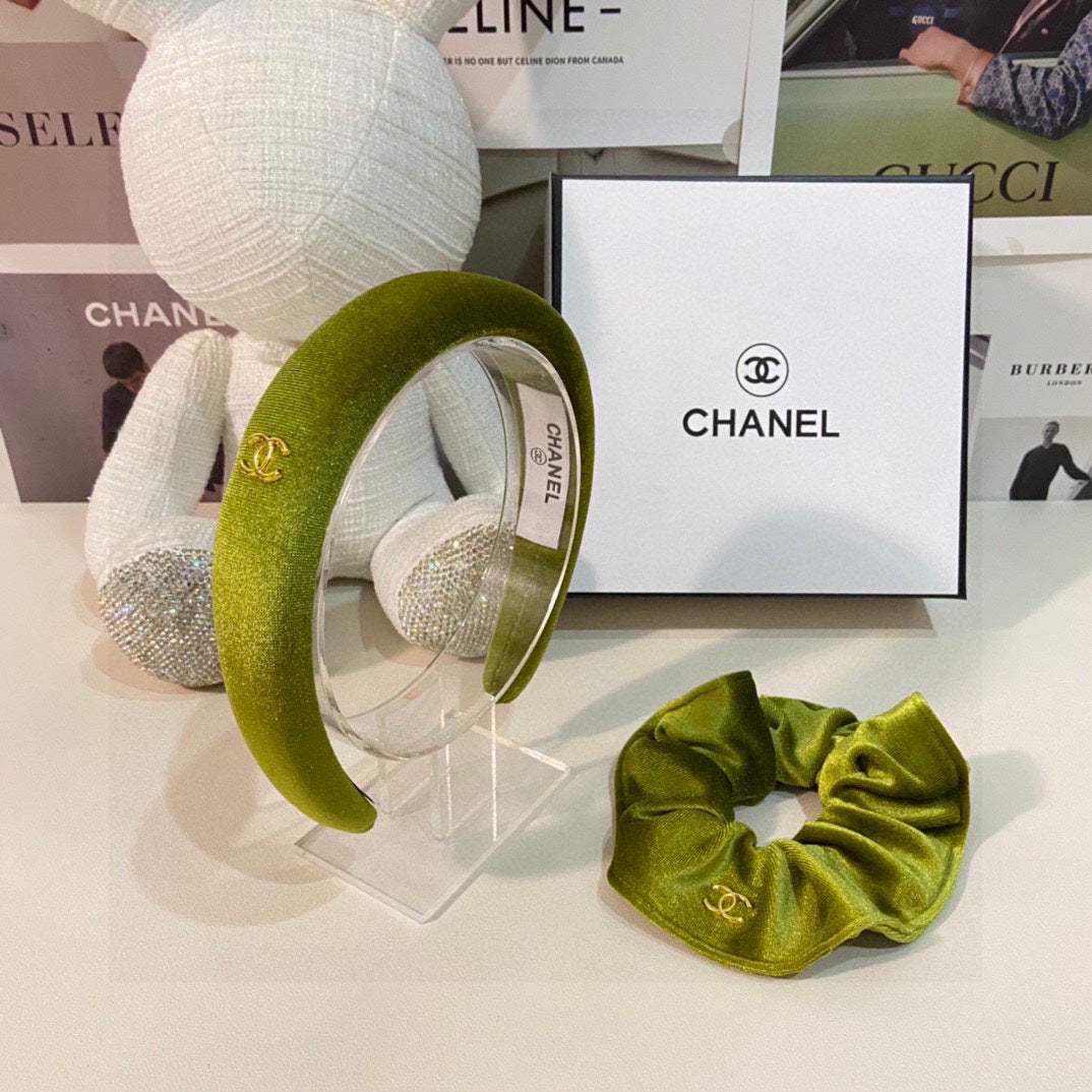 CHANEL OLIVE GREEN VELVET HAIRBAND 124629