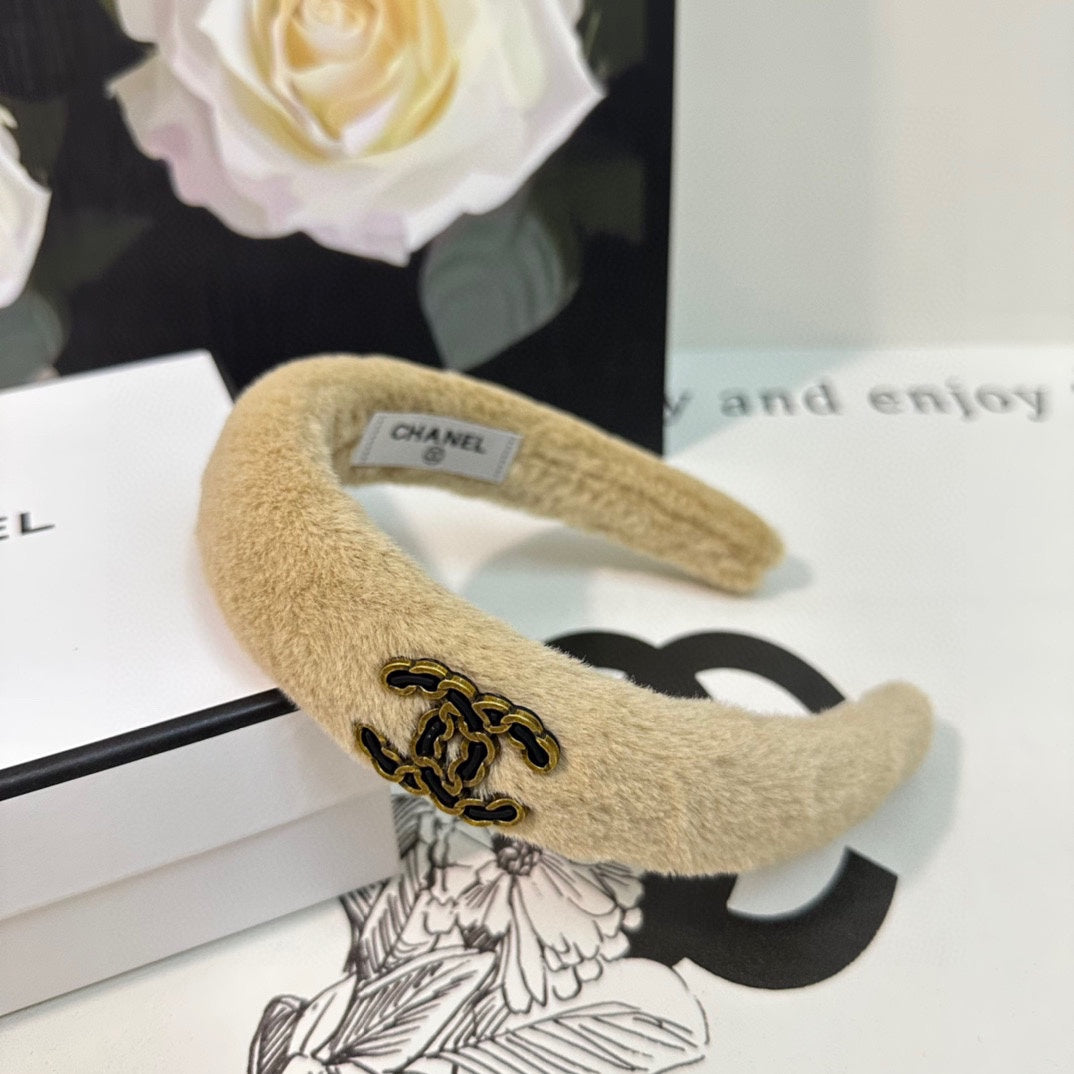 CHANEL BISCOTTI YELLOW SHEARLING HEADBAND 151382