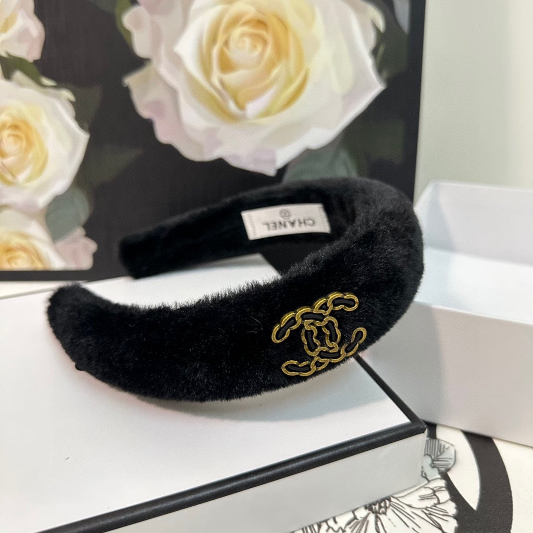 CHANEL BLACK SHEARLING HEADBAND 151385